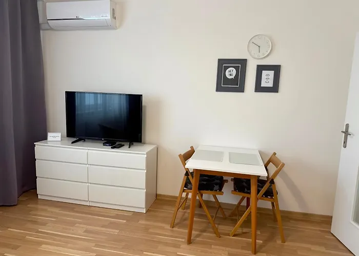 Διαμέρισμα Adam